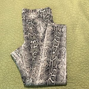Van Heusen 2XL Snake Print Pants
